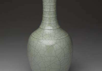 图片[3]-Long-necked vase with linear decor in imitation Ge-ware glaze, Qing dynasty, Jiaqing reign (1796-1820)-China Archive